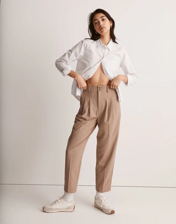 Madewell Pants - Madewell khaki Classic Pleated Tapered Pants size 30